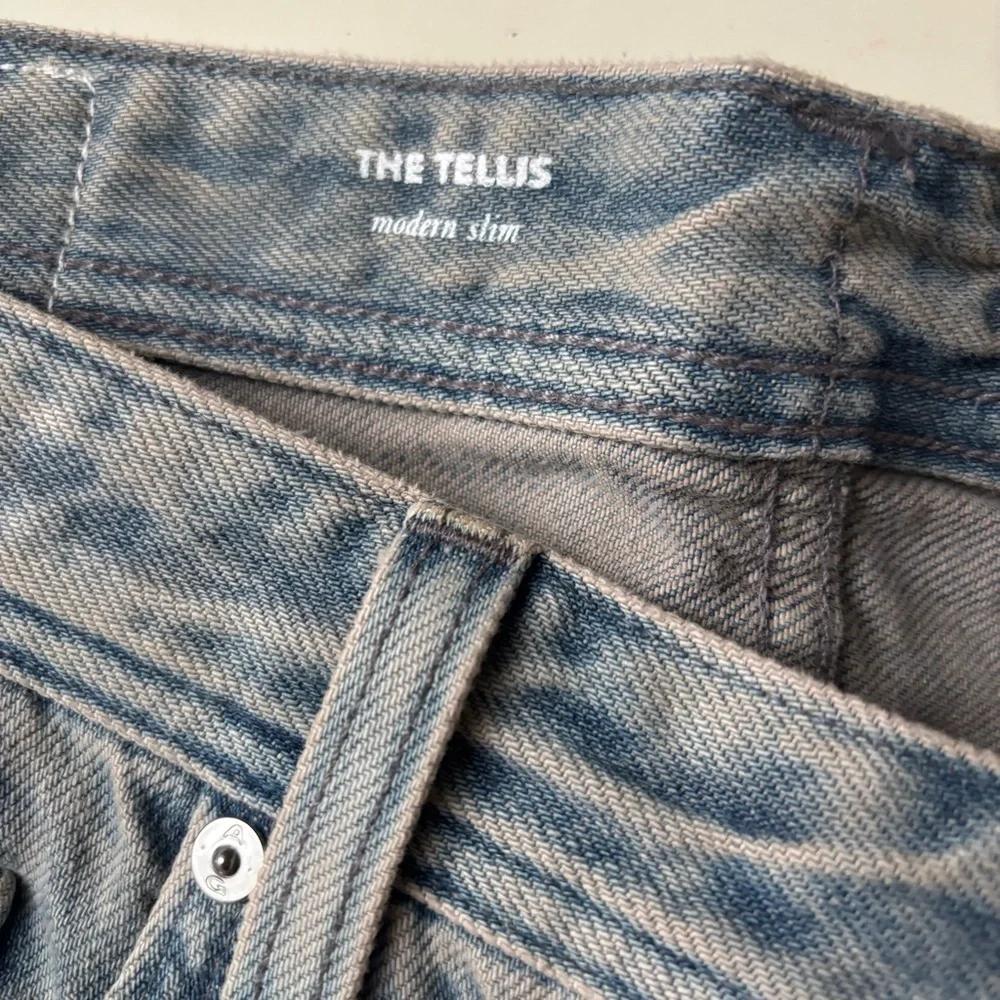 AG Jeans Men’s Tellis Modern Slim fit Size 32x34 Light Wash NWOT